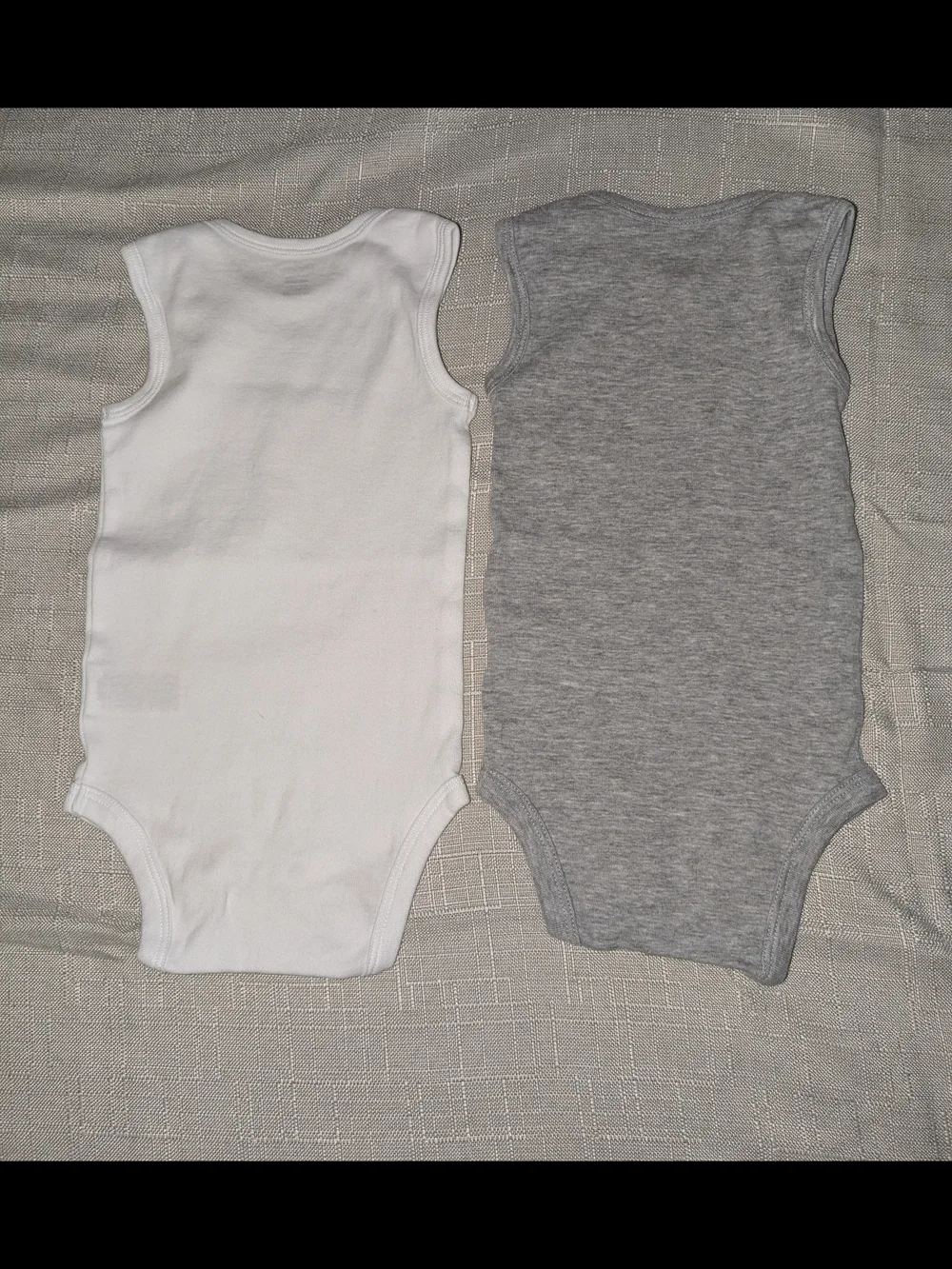 Gerber Baby Sleeveless Bodysuit Pack (9m)